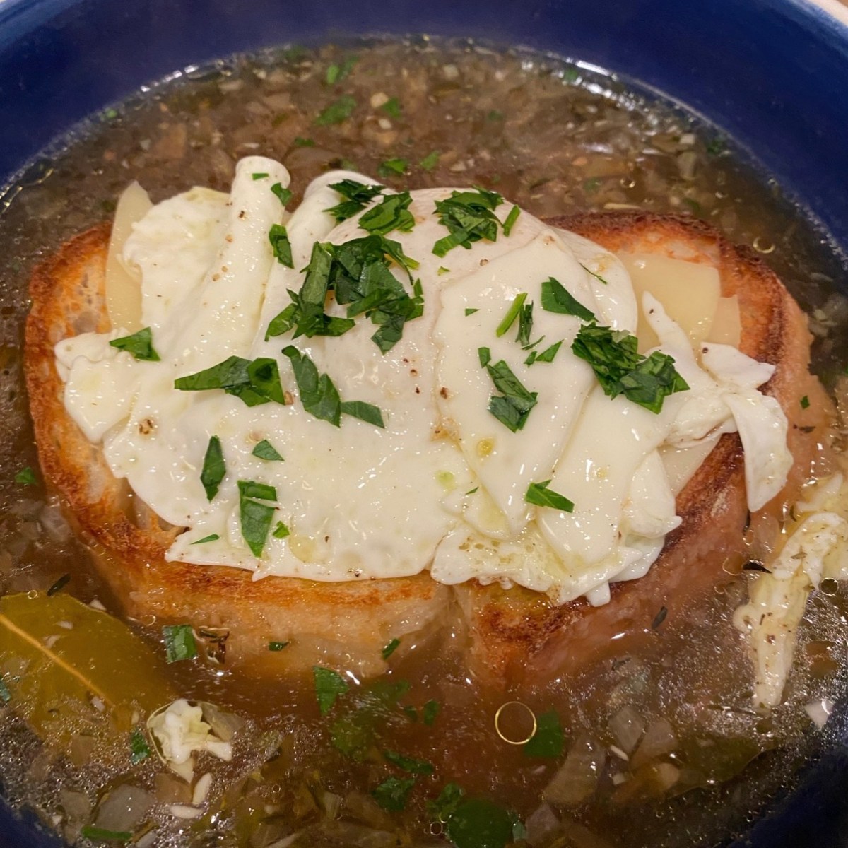 Knoblach Suppe (German Garlic&nbsp;Soup)