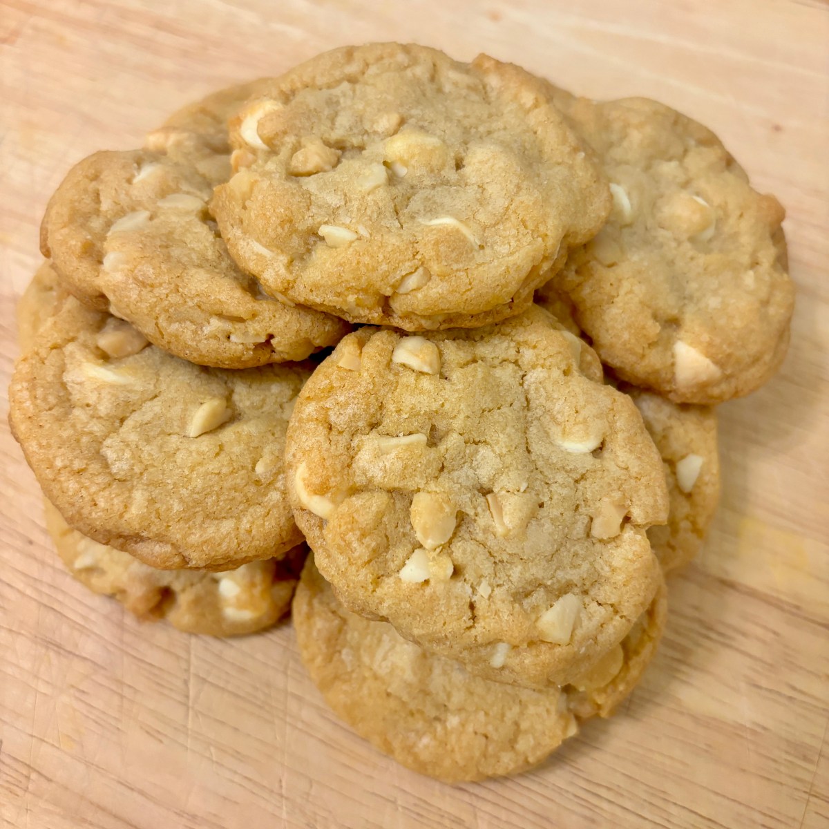 White Chocolate Macadamia Nut&nbsp;Cookies